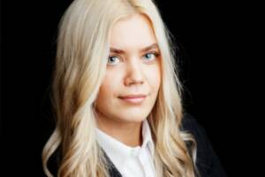 INTRO – Janine Kirsch INTRO - Janine Kirsch